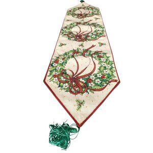 Christmas Table Runner Wreaths & Red Bows Tapestry Tassels
